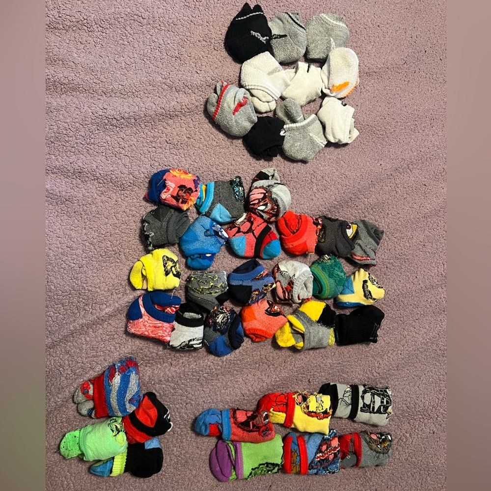 4-6T / 9-11C sock bundle (43 pair)